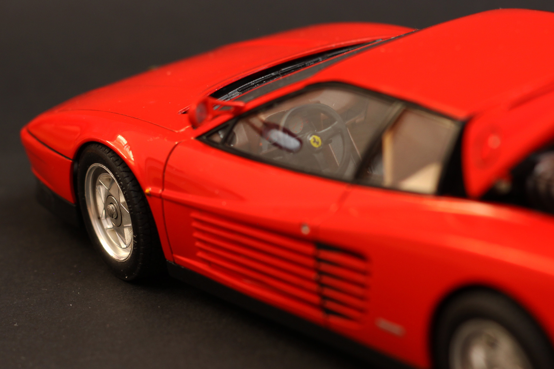 TAMIYA #2459A 1/24 1984 Ferrari Testarossa
